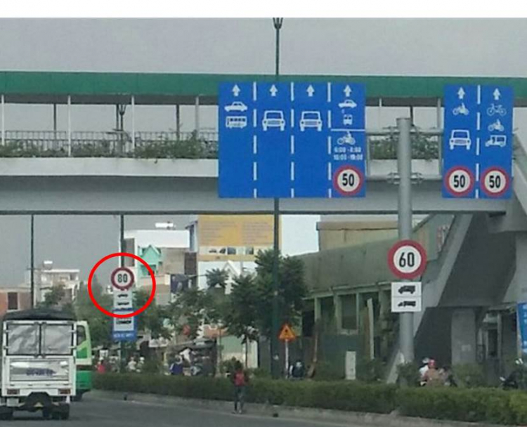 Tốc độ ô tô con đường Phạm Văm Đồng? Tốc độ ô tô con đường Phạm Văm Đồng?