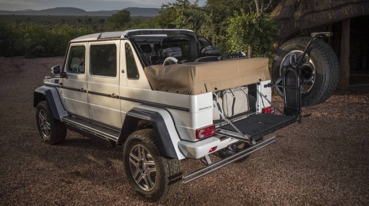 Hình ảnh thực tế siêu phẩm Mercedes-Maybach G650 Landaulet