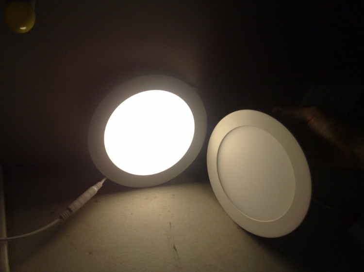 Đèn LED dân dụng và công nghiệp RB LIGHTING Đèn LED dân dụng và công nghiệp RB LIGHTING