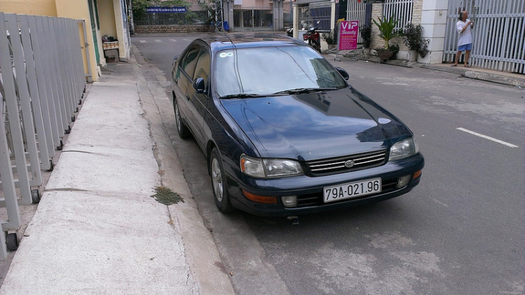 Toyota Corona 1992 - 1996 mắt híp đít bồng (Na béo ) Toyota Corona 1992 - 1996 mắt híp đít bồng (Na béo )