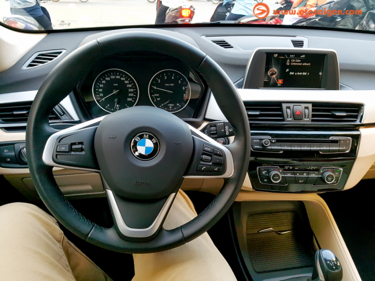 Lái thử BMW X1 sDrive 18i: ấn tượng với động cơ 3 xy-lanh 1.5L