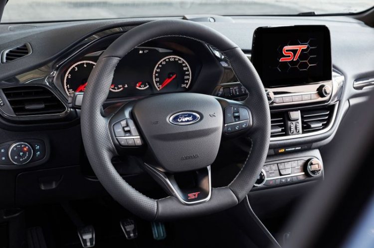 Ford Fiesta ST mạnh gần 200 mã lực ra mắt phiên bản 2018