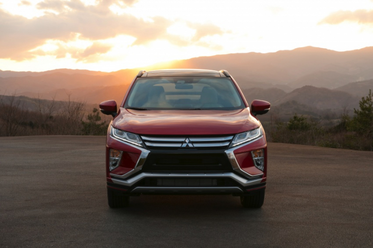 Mitsubishi ra mắt compact SUV coupe Eclipse Cross