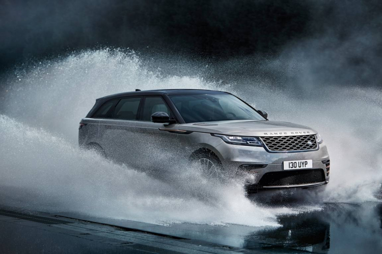 Range Rover Velar chính thức ra mắt