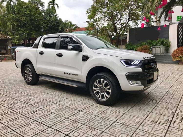 Ford Ranger XLS lên đồ Wildtrack. Các bác nhẹ tay!