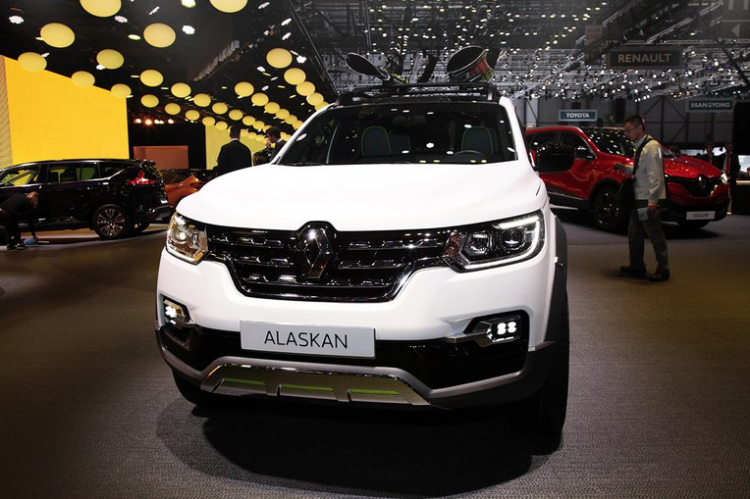 [GIMS2017] Renault mang bán tải Alaskan giới thiệu đến khách hàng châu Âu