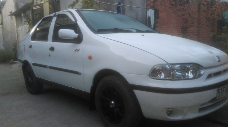 Nhờ xem giúp xe fiat. Nhờ xem giúp xe fiat.