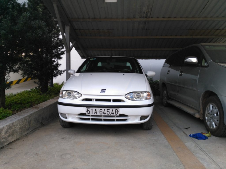 Nhờ xem giúp xe fiat. Nhờ xem giúp xe fiat.