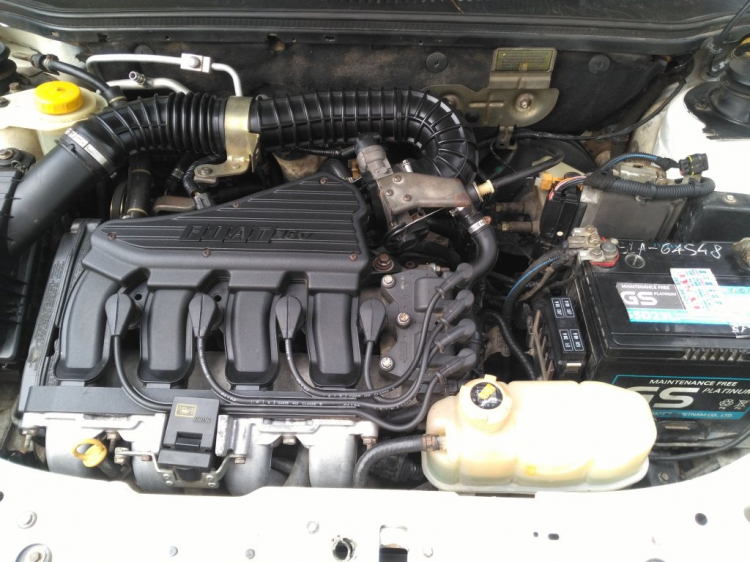 Nhờ xem giúp xe fiat. Nhờ xem giúp xe fiat.