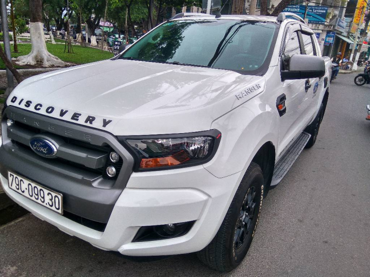 Ford Ranger XLS lên đồ Wildtrack. Các bác nhẹ tay!