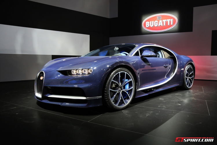 Bugatti đã bán hết một nửa số siêu xe Chiron giá 2,55 triệu USD