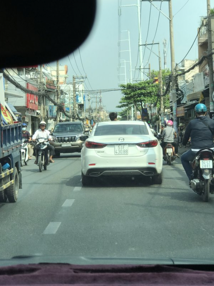 Sài Gòn trưa nắng
