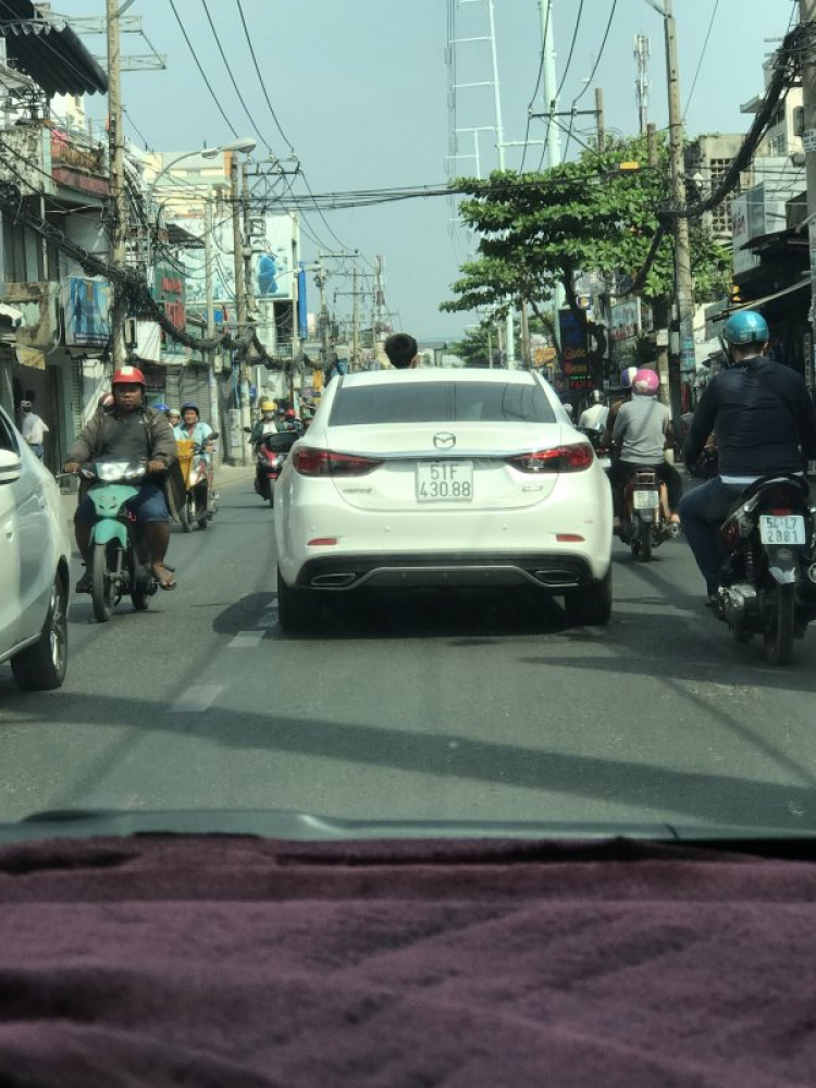Sài Gòn trưa nắng