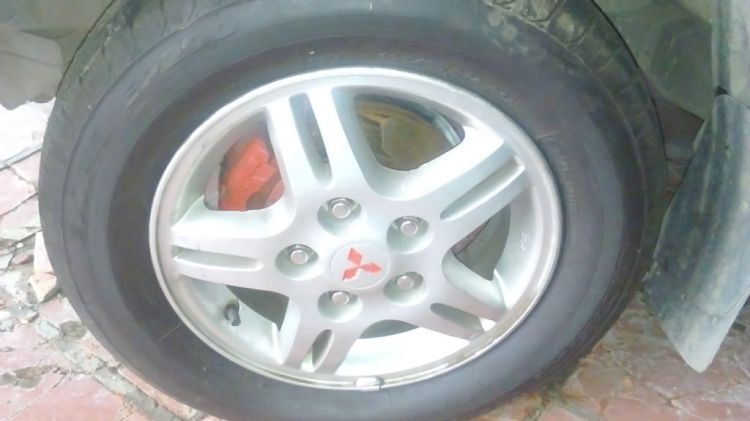 Bán lại 2 vỏ xe BS 185/65/r14 Bán lại 2 vỏ xe BS 185/65/r14