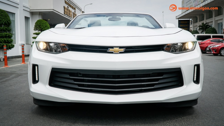 Hàng hiếm Chevrolet Camaro mui trần 2017 tại Việt Nam