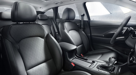 2017-Hyundai-i30-Tourer-Interior.jpg