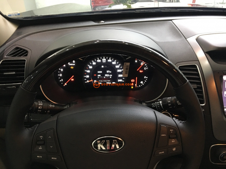 Ảnh thực tế Kia Sorento 2017 nâng cấp nhẹ ở Việt Nam