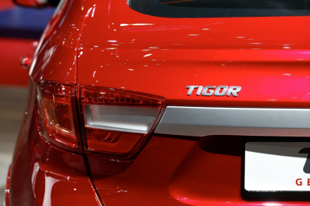 [otosaigon] tata-tigor_1.jpg