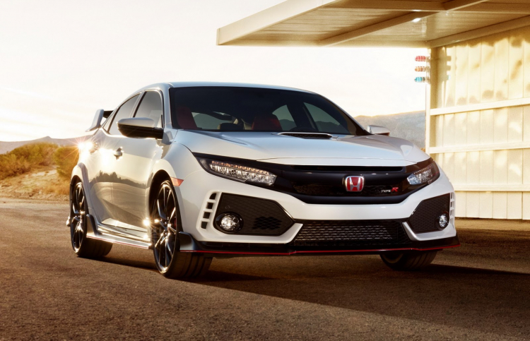 Honda Civic Type R có giá khoảng 30.000 USD tại Mỹ