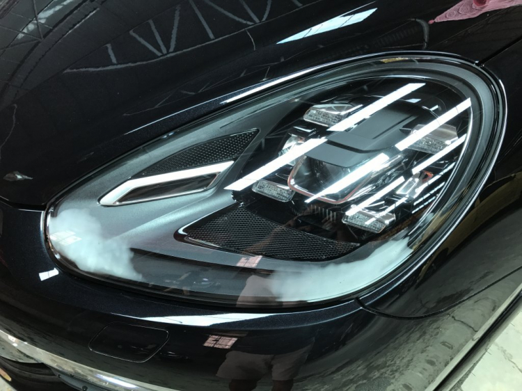 C250 ex vừa lấy đèn bị đọng hơi C250 ex vừa lấy đèn bị đọng hơi