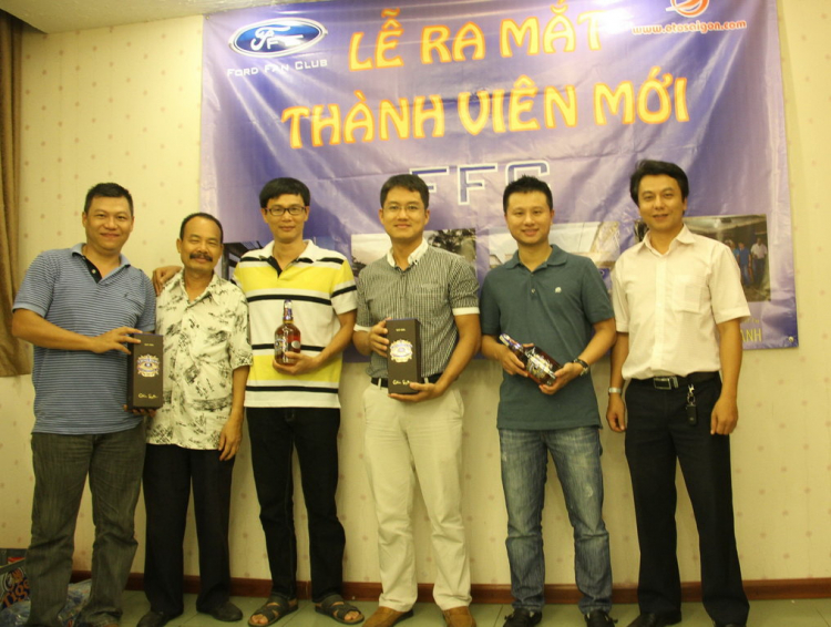 Tiệc ra mắt thành viên mới của FFC ngày 30/05/2014 tại nhà hàng Dìn ký Hồng Hà