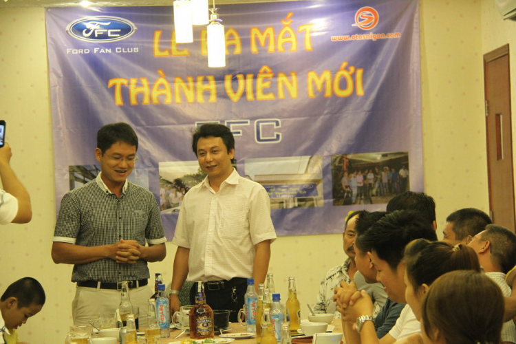 Tiệc ra mắt thành viên mới của FFC ngày 30/05/2014 tại nhà hàng Dìn ký Hồng Hà