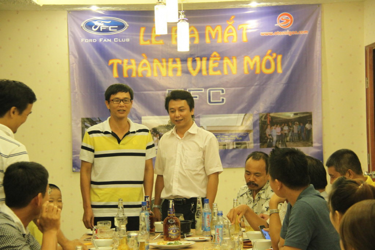 Tiệc ra mắt thành viên mới của FFC ngày 30/05/2014 tại nhà hàng Dìn ký Hồng Hà