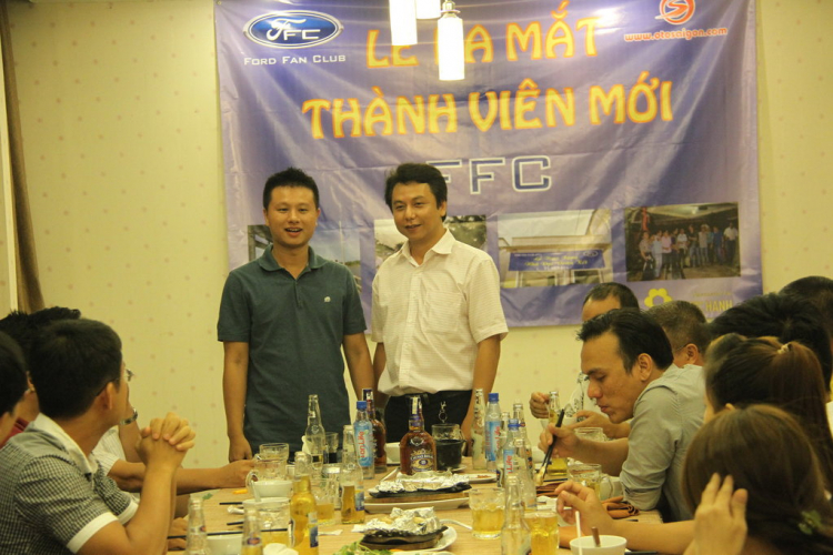 Tiệc ra mắt thành viên mới của FFC ngày 30/05/2014 tại nhà hàng Dìn ký Hồng Hà