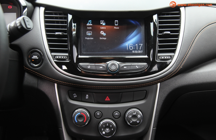 So sánh chi tiết Chevrolet Trax giá 769 triệu và Ford EcoSport giá 664 triệu So sánh chi tiết Chevrolet Trax giá 769 triệu và Ford EcoSport giá 664 triệu