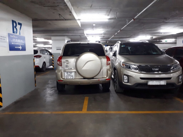 Cách đậu xe vô học !? Cách đậu xe vô học !?