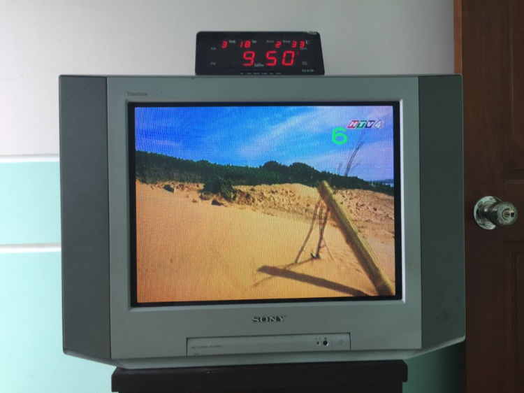 TV Sony màn hình phẳng 21 inche