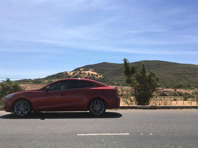 Mazda3 độc đáo với bodykit phong cách Ford