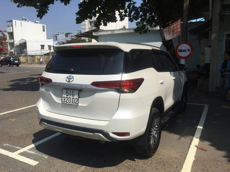 Tâm sự về quá trình mua “thánh” Fortuner dù rất mê Kia Sedona