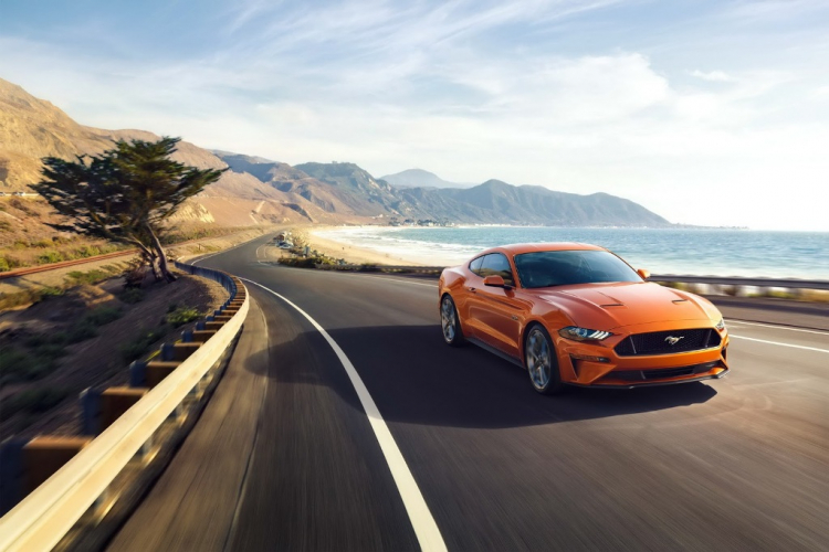 Nút bấm khởi động tính năng mới trên Ford Mustang 2018