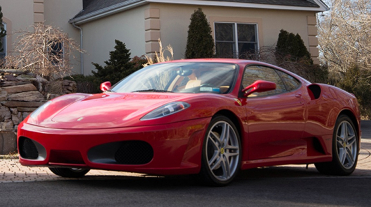 Siêu xe Ferrari F430 của Donald Trump được bán với giá 270.000 USD