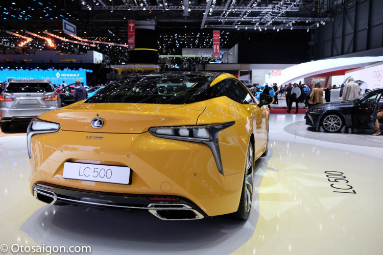Lần đầu tiên đi xem Triễn Lãm Ô Tô Quốc Tế Geneva 2017 Lần đầu tiên đi xem Triễn Lãm Ô Tô Quốc Tế Geneva 2017
