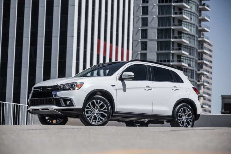 Mitsubishi ra mắt Outlander Sport 2018