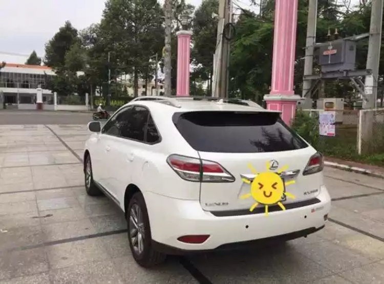 Nissan X-Trail bất ngờ "soán ngôi" Mazda CX-5 tại Việt Nam