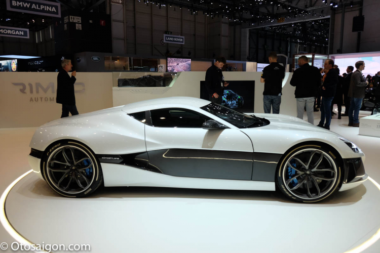 Lần đầu tiên đi xem Triễn Lãm Ô Tô Quốc Tế Geneva 2017 Lần đầu tiên đi xem Triễn Lãm Ô Tô Quốc Tế Geneva 2017