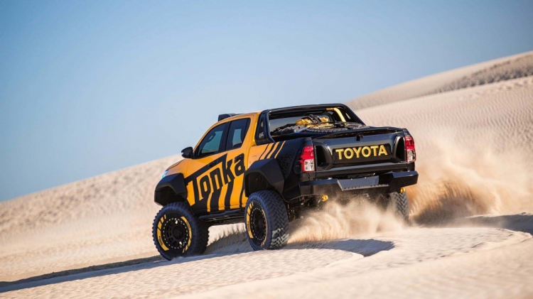 Toyota Hilux Tonka Concept - "xe đồ chơi" mà người lớn vẫn mê