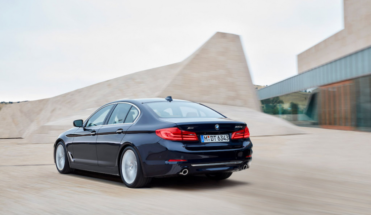 BMW 5-Series 2017 đạt tiêu chuẩn an toàn 5 sao