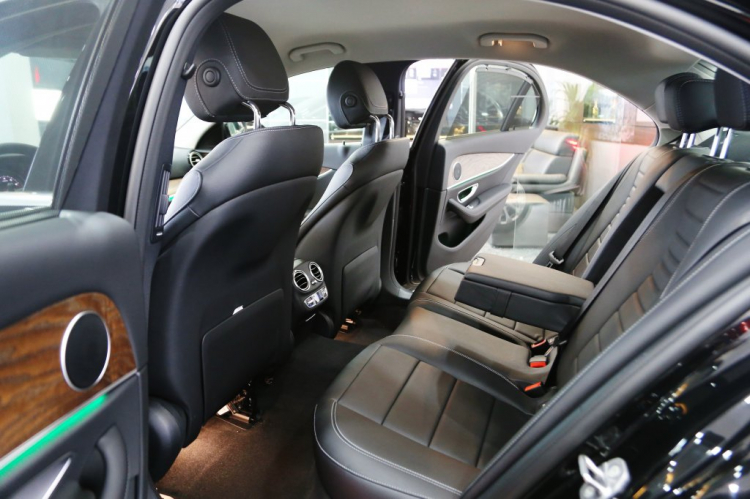 So sánh Mercedes-Benz E 200, E 250, E 300 AMG 2017 So sánh Mercedes-Benz E 200, E 250, E 300 AMG 2017
