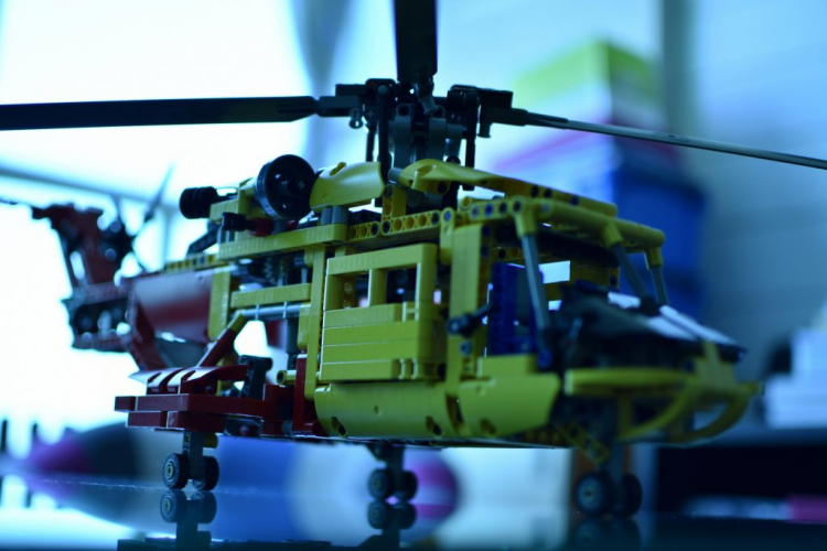 Có bác nào chơi LEGO Technic không?