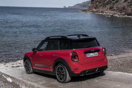 2017-mini-countryman-jcw-launch-brings-pricing-new-photos-and-videos_1.jpg