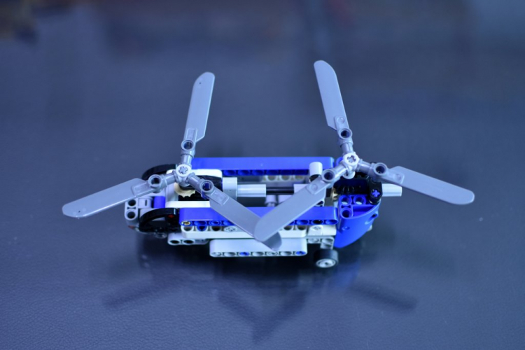 Có bác nào chơi LEGO Technic không? Có bác nào chơi LEGO Technic không?
