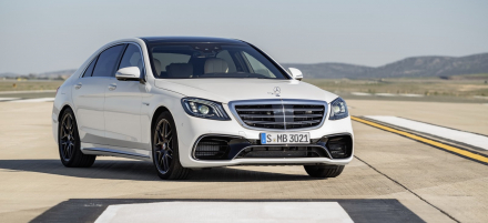 mercedes-unveils-sclass-facelift-19.jpg