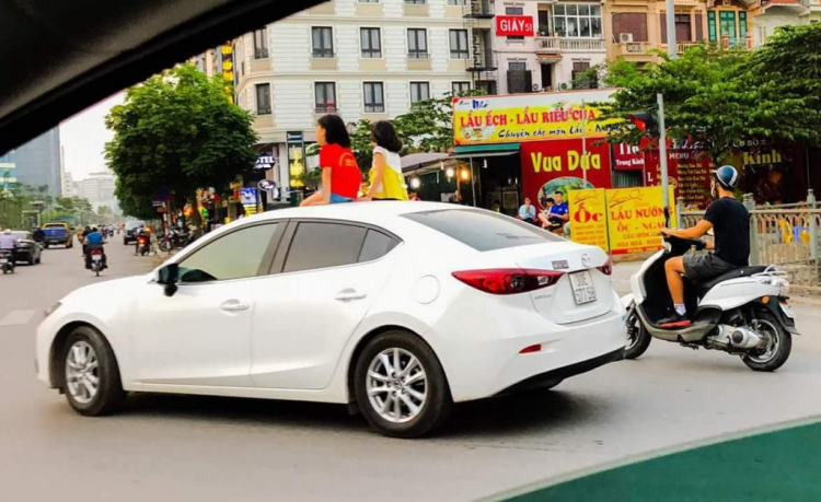 Có nên mua X-Trail vì thích cửa sổ trời? Có nên mua X-Trail vì thích cửa sổ trời?