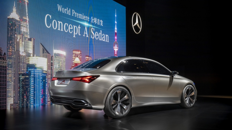 Cận cảnh Mercedes-Benz A Sedan Concept tại Thượng Hải