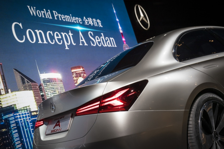 Cận cảnh Mercedes-Benz A Sedan Concept tại Thượng Hải