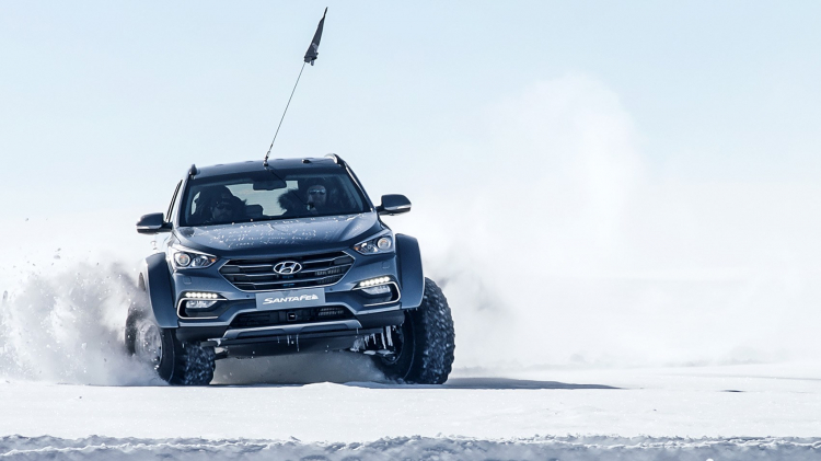 Hyundai SantaFe máy dầu vượt qua thử thách Châu Nam Cực